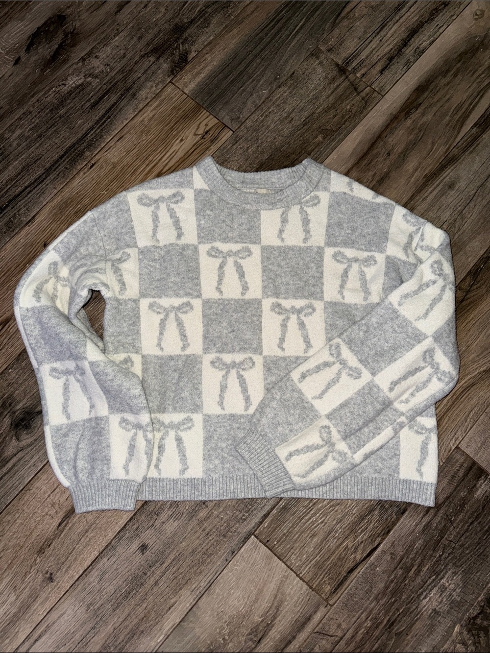 a new day Gray Bow-Check Crewneck Sweater